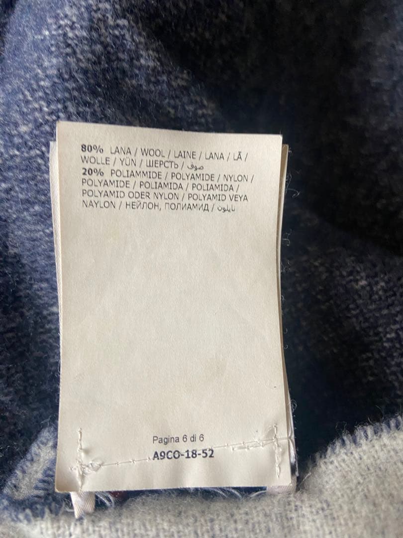 MONCLER マフラー ビッグロゴ入り　ネイビー/ホワイト/レッド