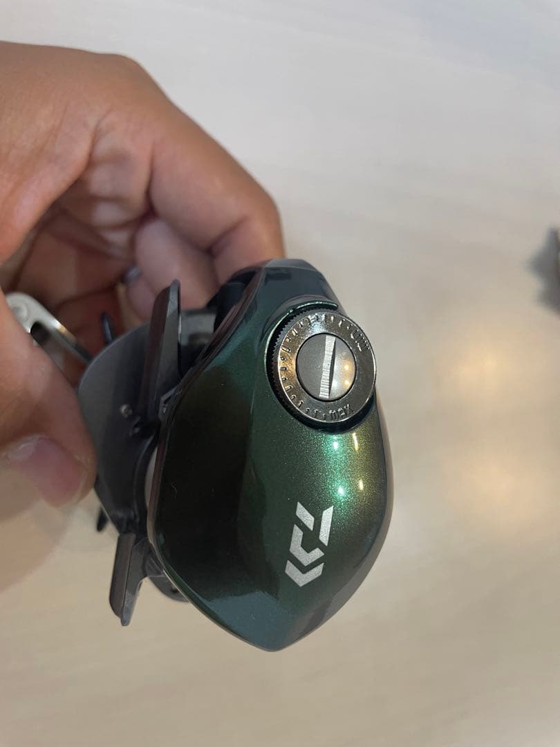 18 アルファス エアストリームカスタム 右ハンドル