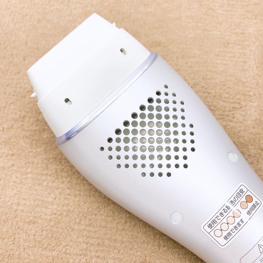 ほぼ未使用品☀付属品完備 Panasonic スムースエピ ES-WP82