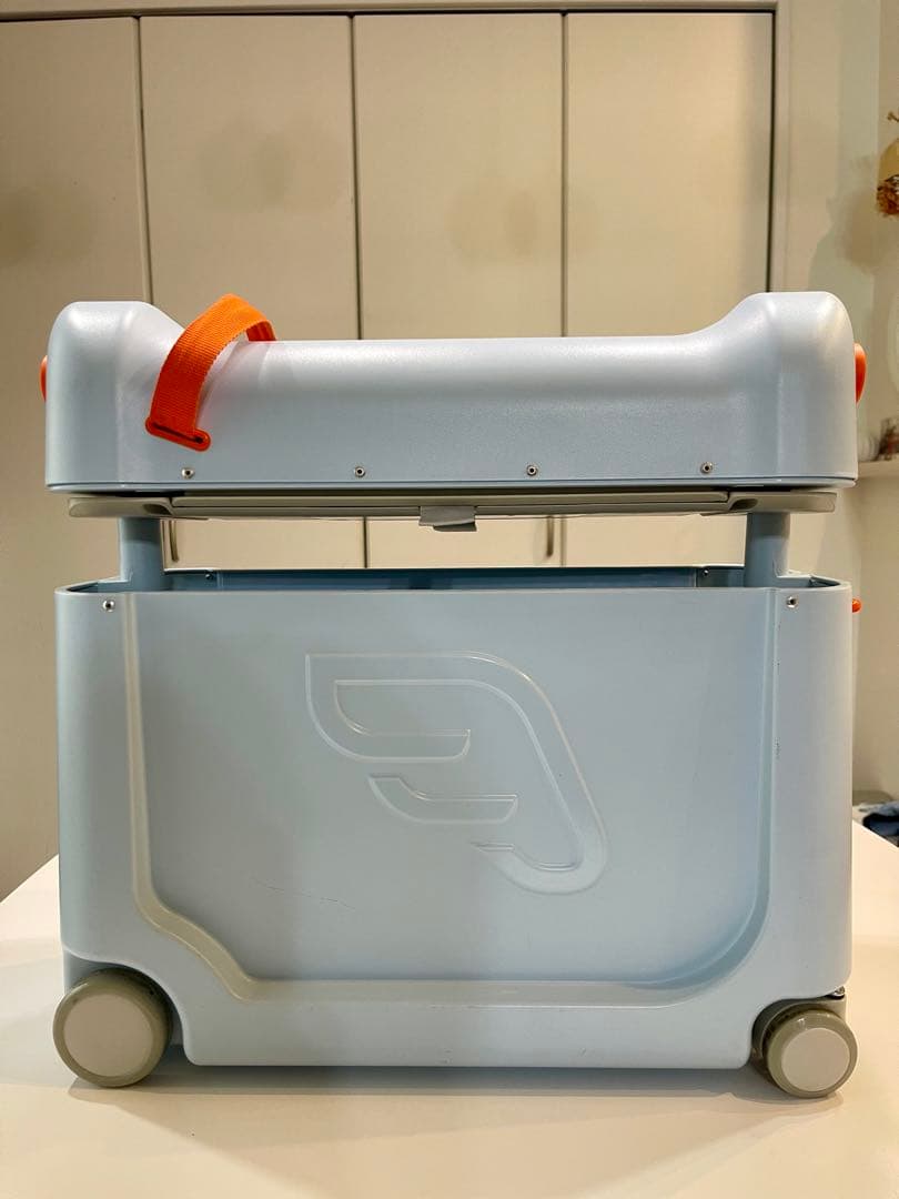 美品　ストッケ ジェットキッズ 乗れるトランク キッズトランク 持ち運びベッド