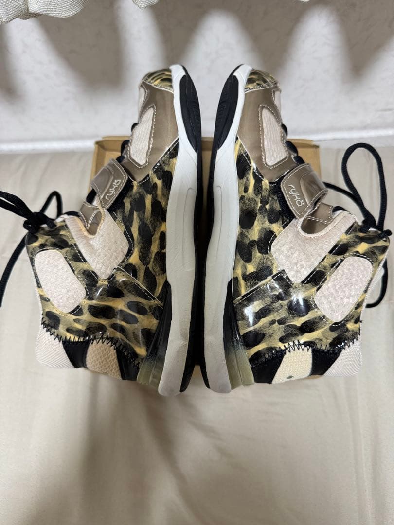 【極美品】ライカ テナシオス ダンスシューズ ヒョウ柄