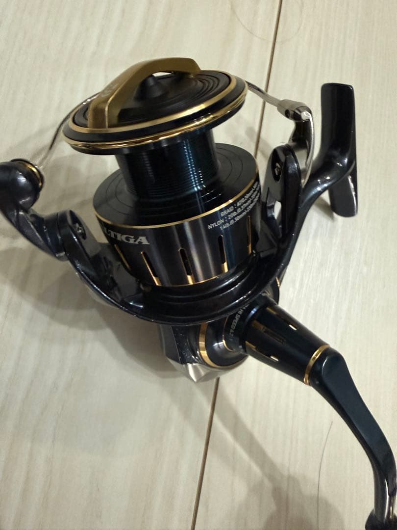 Daiwa 23Saltiga 4000-XH スピニングリール