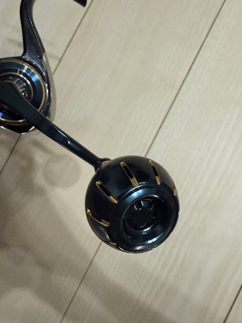 Daiwa 23Saltiga 4000-XH スピニングリール