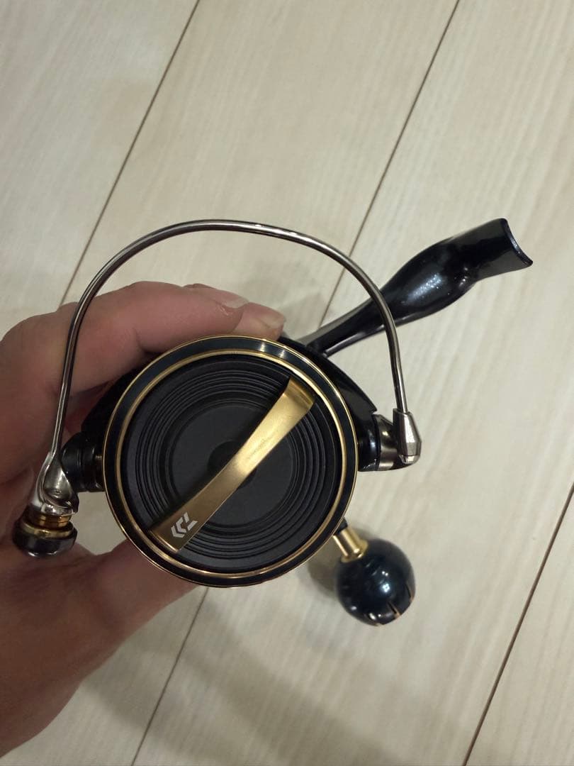 Daiwa 23Saltiga 4000-XH スピニングリール