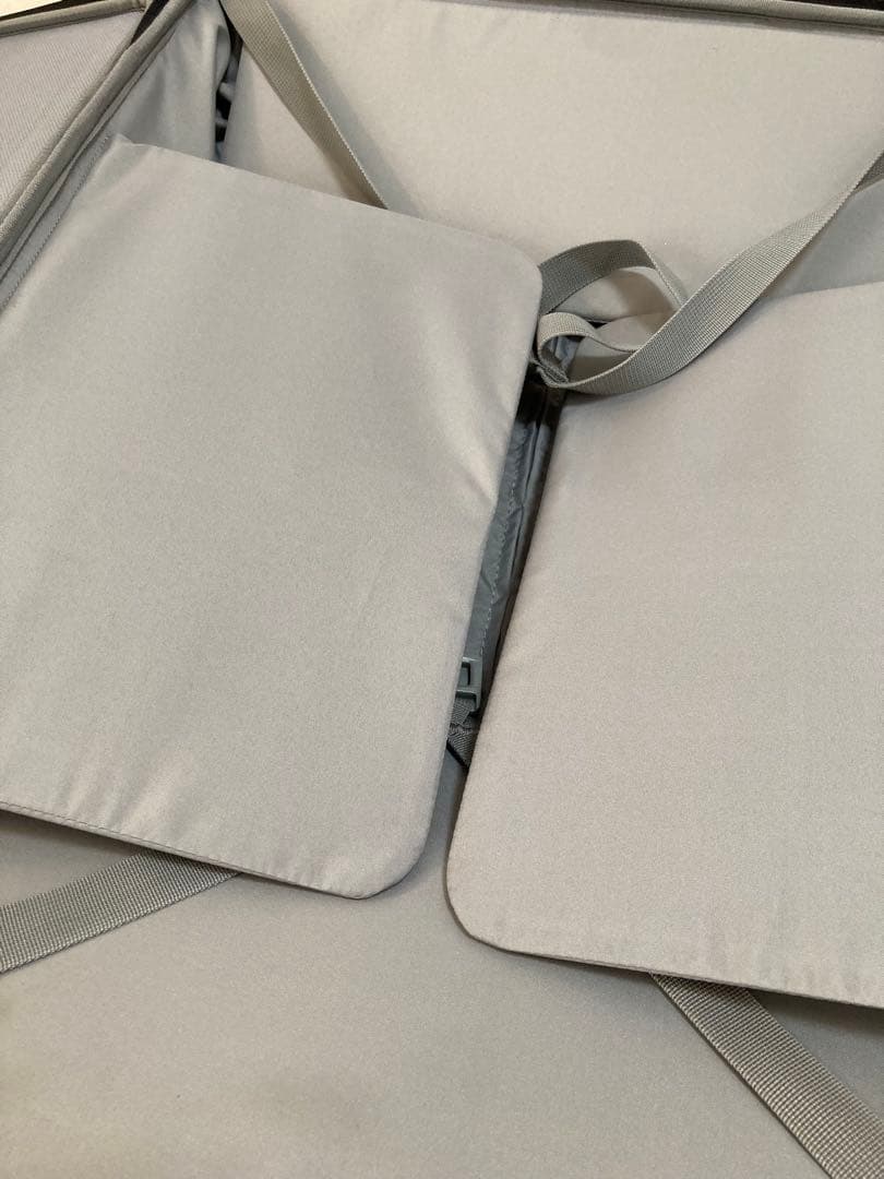 無印良品　半分の厚みで収納できるソフトキャリーケース　81L 黒