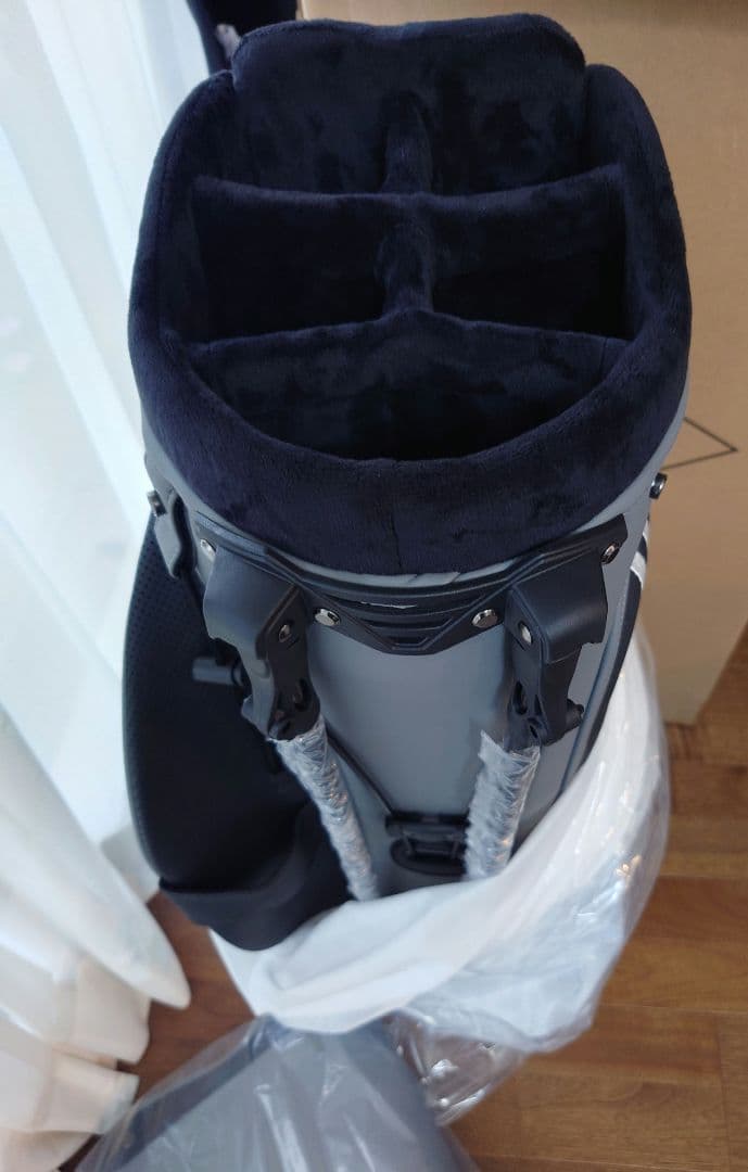 【新品】muta・ムータマリン　キャディバッグ＆ヘッドカバーセット