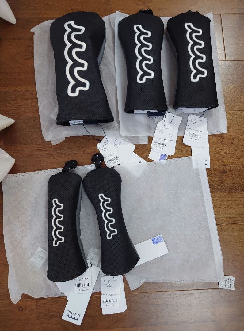 【新品】muta・ムータマリン　キャディバッグ＆ヘッドカバーセット