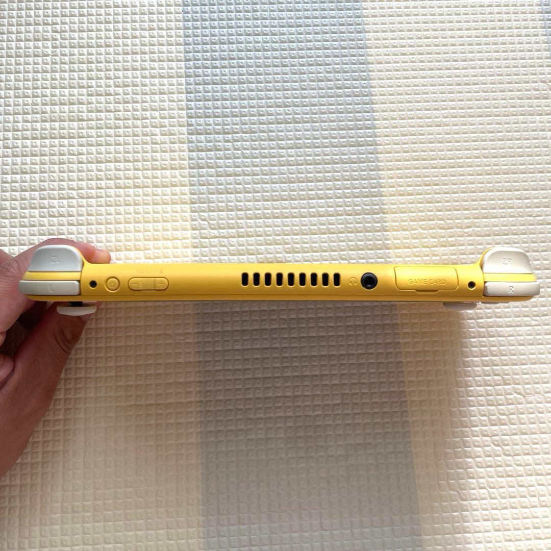 Nintendo Switch ライト 本体のみ