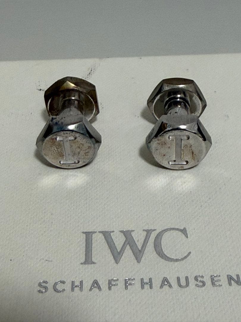 希少 IWC ボルト型　六角形カフリンクス
