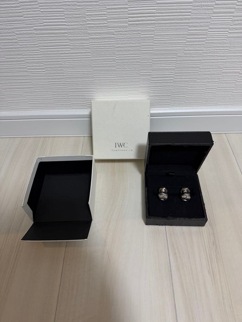 希少 IWC ボルト型　六角形カフリンクス