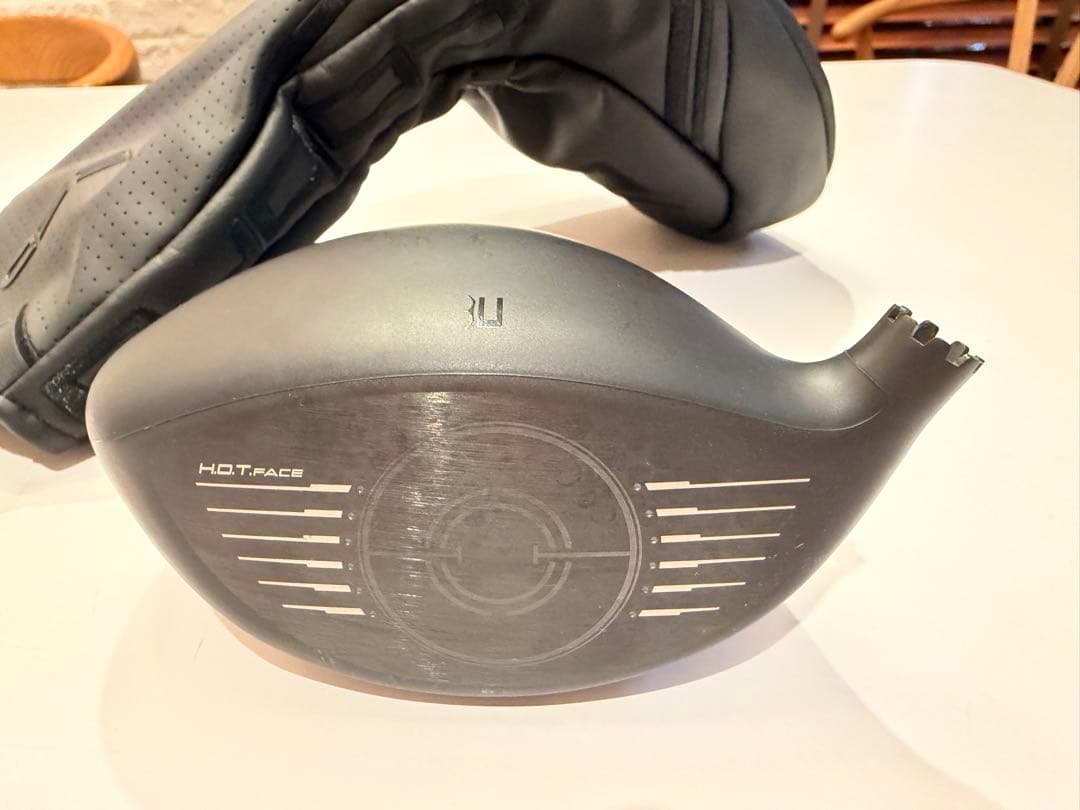 コブラダークスピードLSヘッド+ヘッドカバー】ドライバー　ロフト9.0