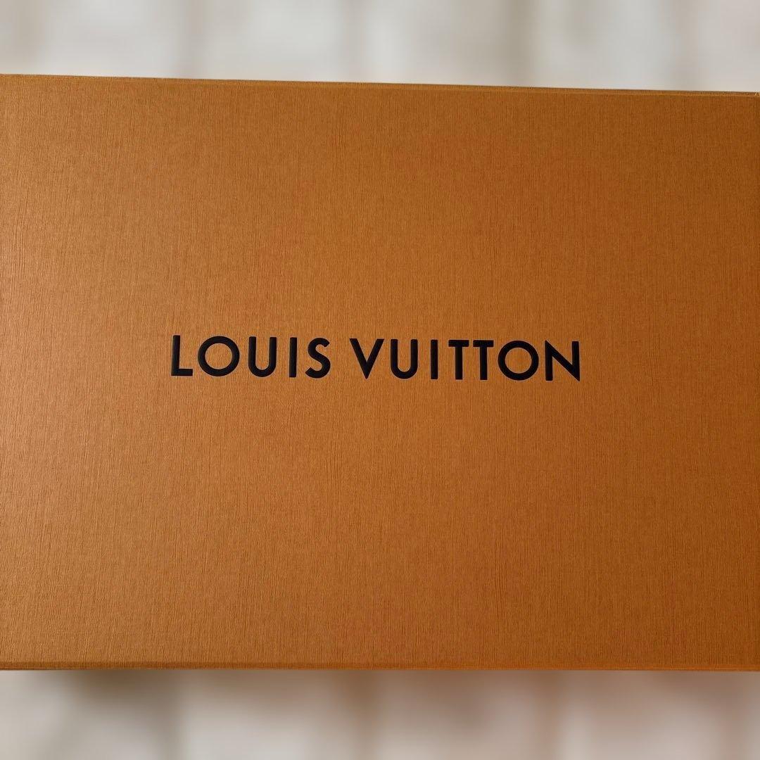 ルイビィトン　大判ストール　ビッグロゴ　グレー系