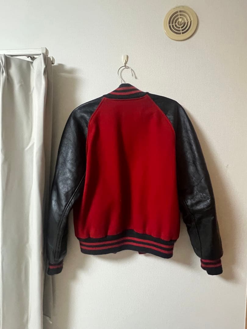 Hutchers Mfg. Inc. スタジャン