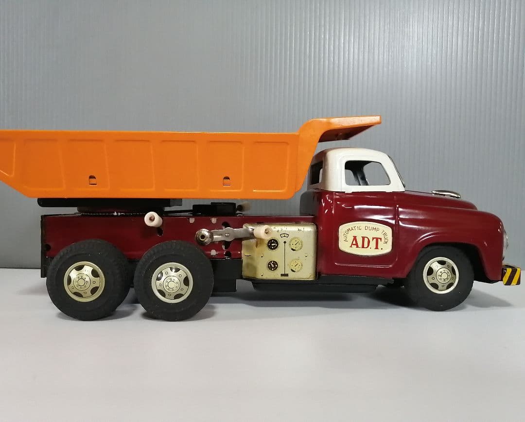 ダンプトラック & グラベルローダー　電動ブリキ　アルプス商事　日本製