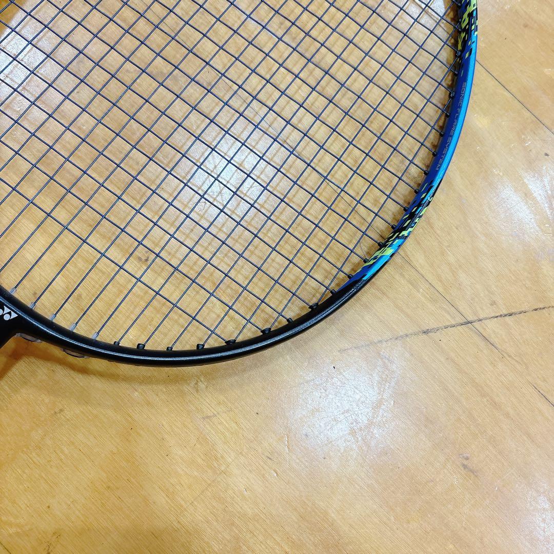 バドミントン ラケット ナノフレア700 廃盤 美品 人気 希少品 4UG5