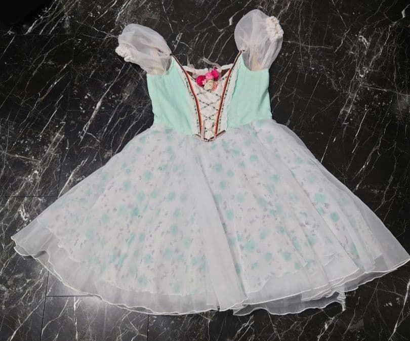 バレエ衣裳 コスチューム 白×ミントグリン:ジゼル/リーズ/コッペリア美品