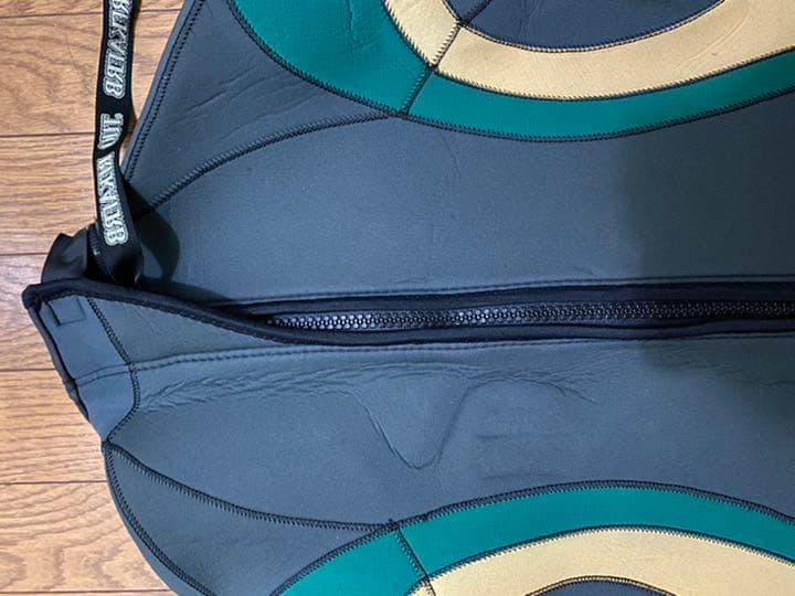 ウェットスーツ　ＸＬ