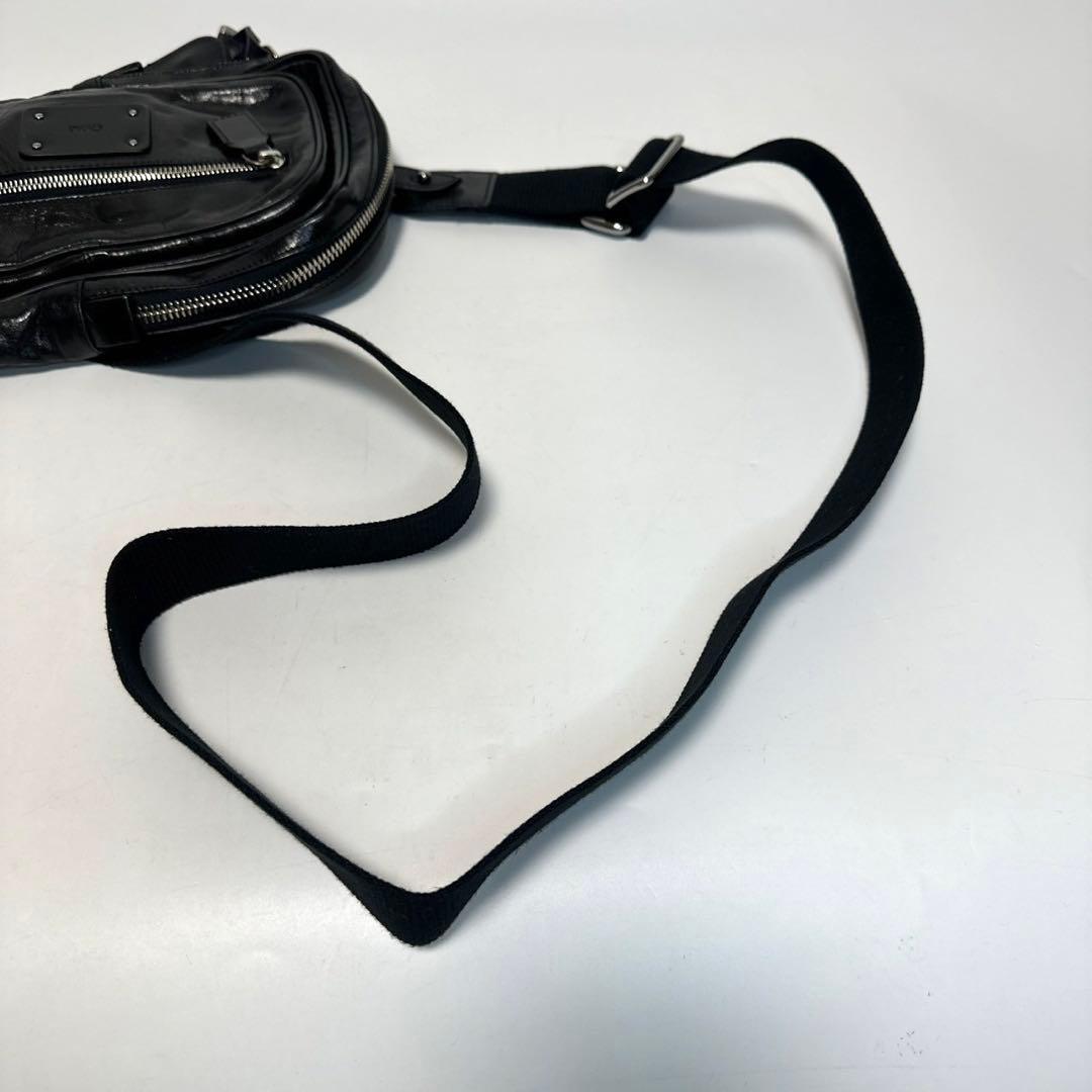 p50【極美品】クロエ レザー ブラック カデナ ボディバッグショルダー