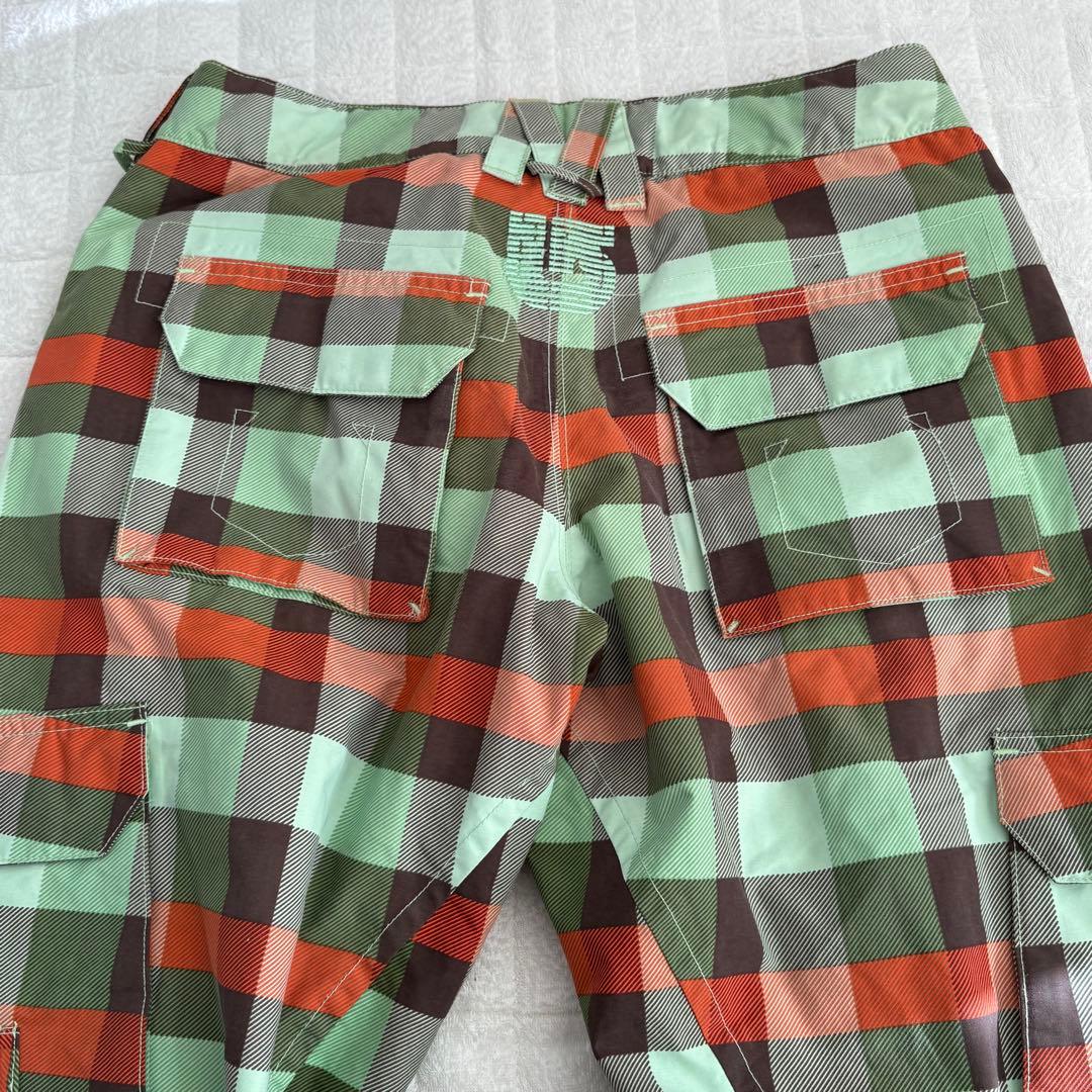 burton スノーウェエア レディース　上M　下S　白系チェックスノボースキー