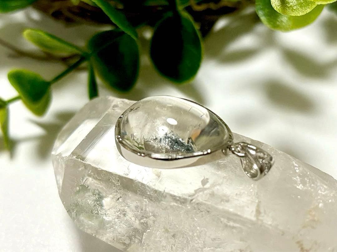 究極品質　秘蔵放出　英雄の守護石　エンジェルラダースティブナイトインクォーツPT