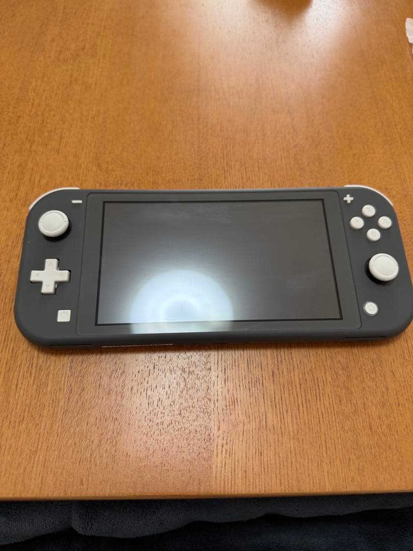 Switch Lite 本体