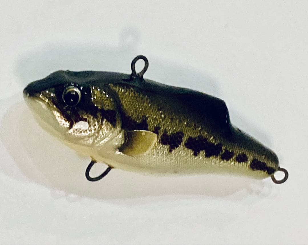 【激レア！】グラトン　ハンドメイドルアー　ブラックバス75mm　リアル系