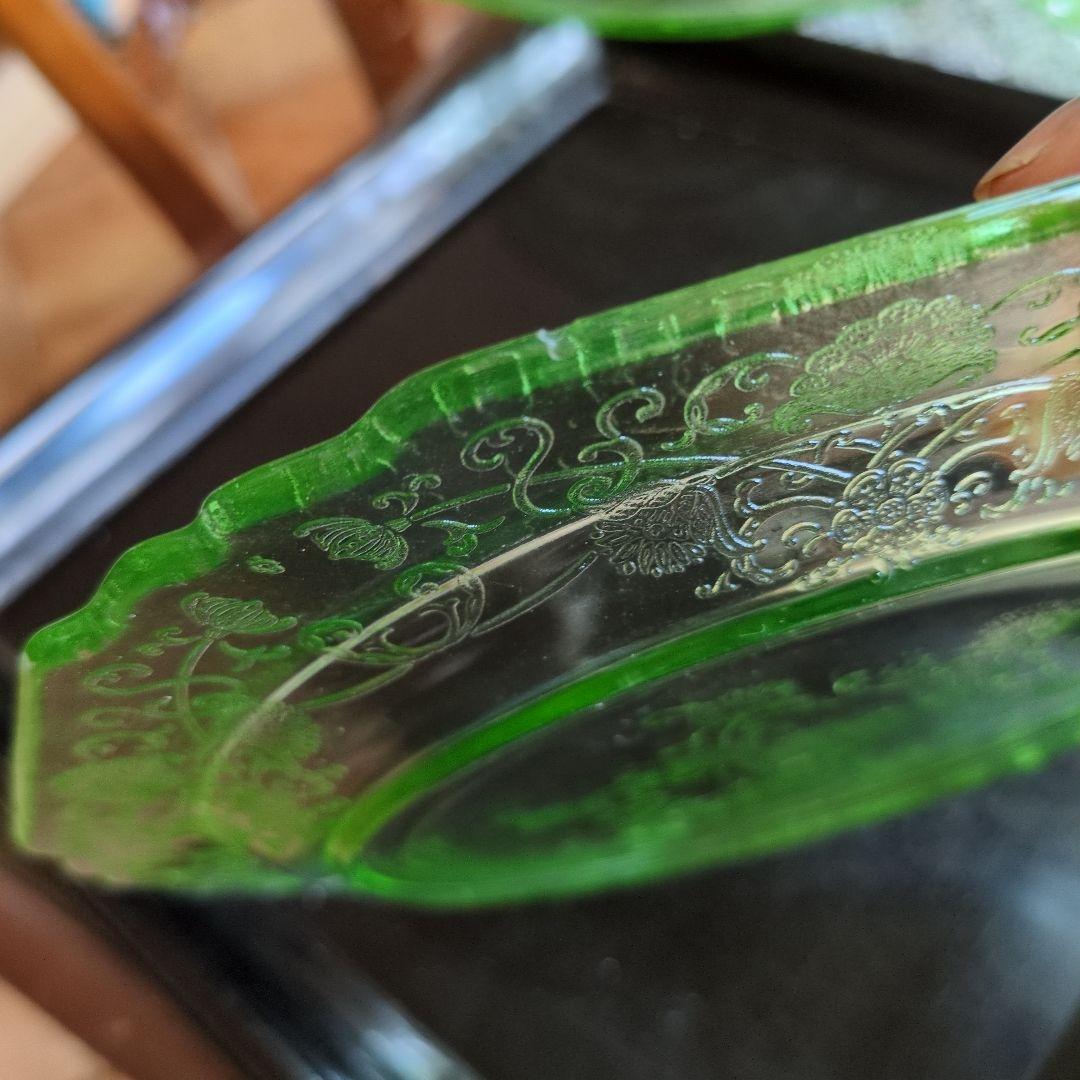 ヘーゼルアトラス　ウランガラス　フローレンス　ディプレッションガラス　プレート