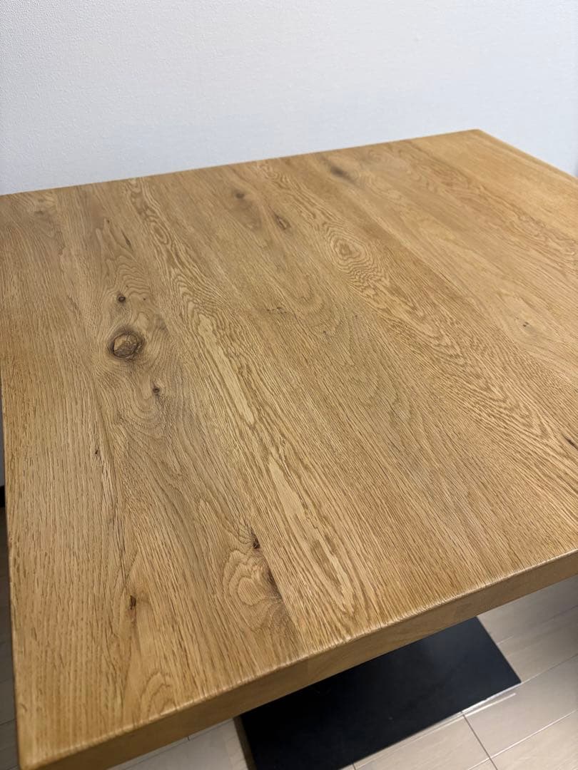 オーク材 正方形ダイニングテーブル
