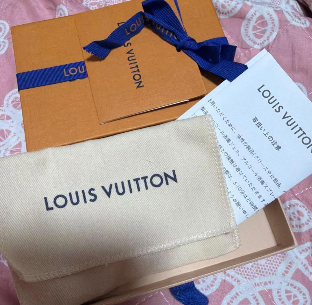 LOUIS VUITTON ブラウン レザーブレスレット ヴィヴィエンヌ