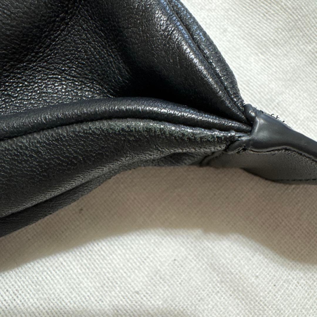 COS スイングマイクロクロスボディーバッグ-レザー