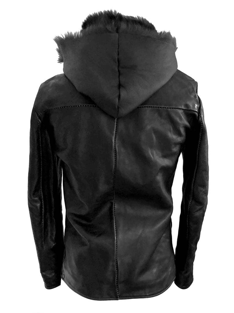 ぼ*う様 incarnation ムートンフード付ブルゾン ma+ DEVOA - メルカリ