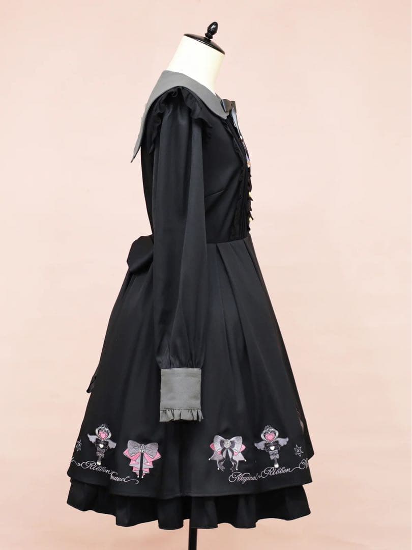 魔法少女 Magical Ribbonワンピース＋ブローチ セット