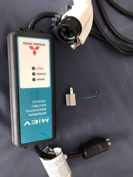 三菱アイミーブ　希少　100V 充電ケーブル　アウトランダーPHEV