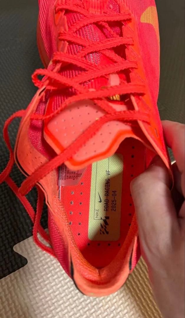 ナイキ　ヴェイパーフライ４　28.0cm 美品