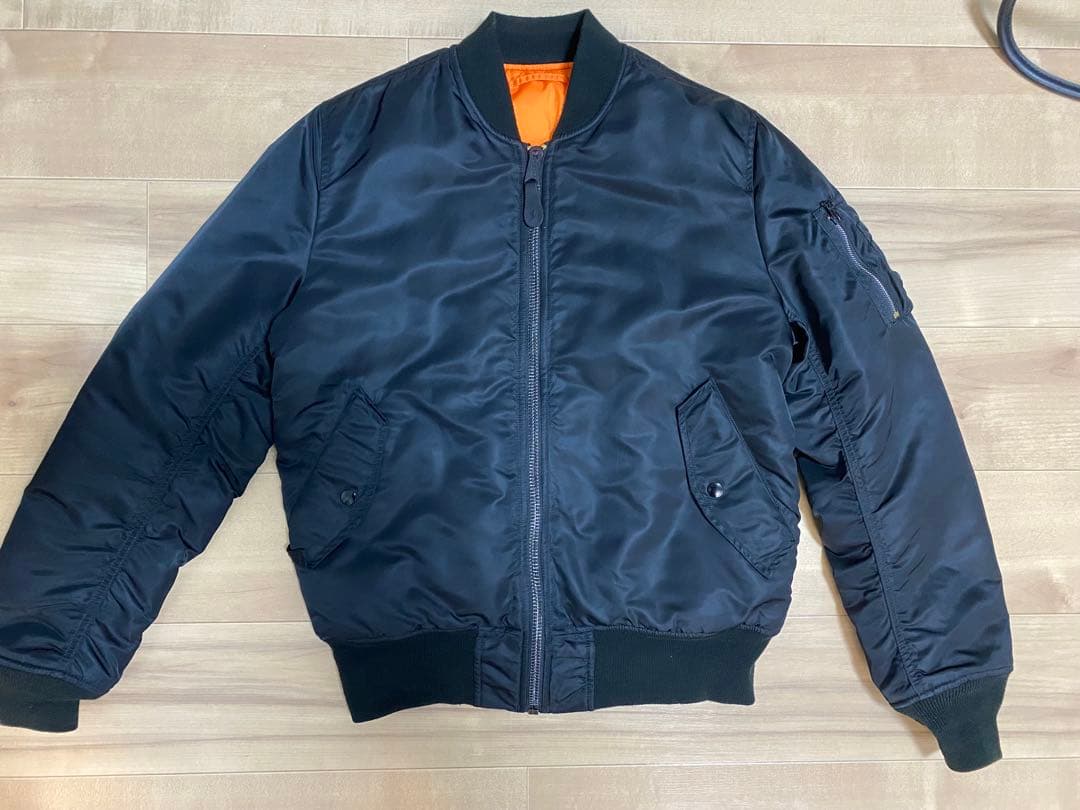 ALPHA INDUSTRIES MA-1 Lサイズ　ブラック