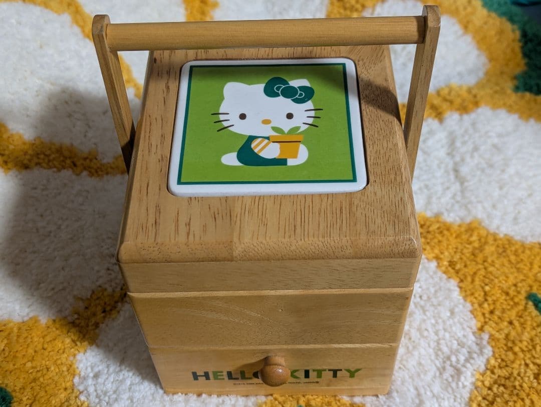 レア商品】ハローキティ 木製裁縫箱