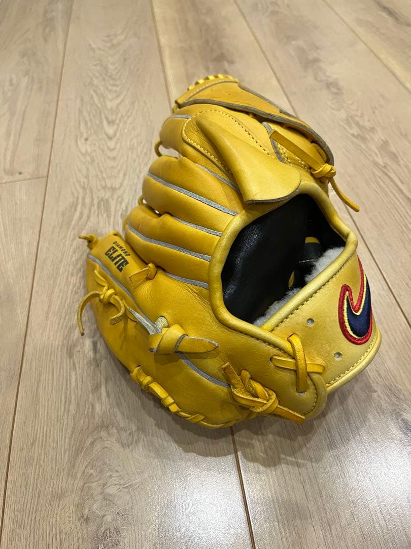 NIKE一般硬式投手グローブ！廃盤品！激レア希少品！ブラックラベル