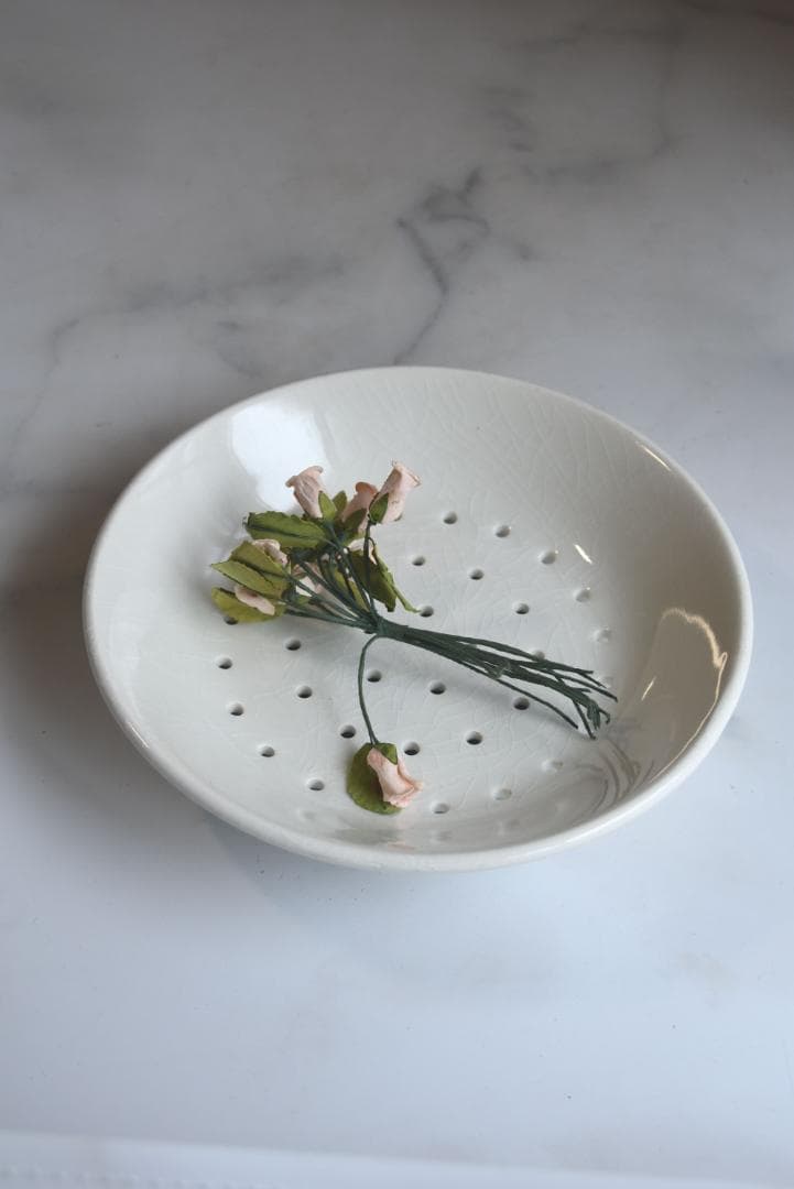 Keme　超美品　白釉　水切り皿　フランスアンティーク