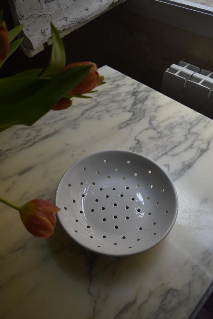 Keme　超美品　白釉　水切り皿　フランスアンティーク