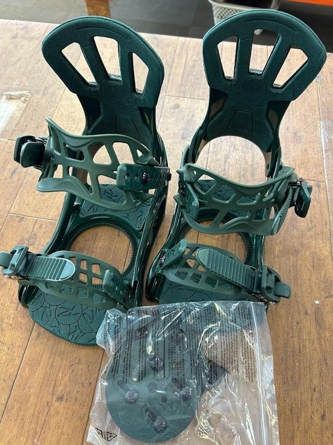 スノーボードバインディング9個セット　激安