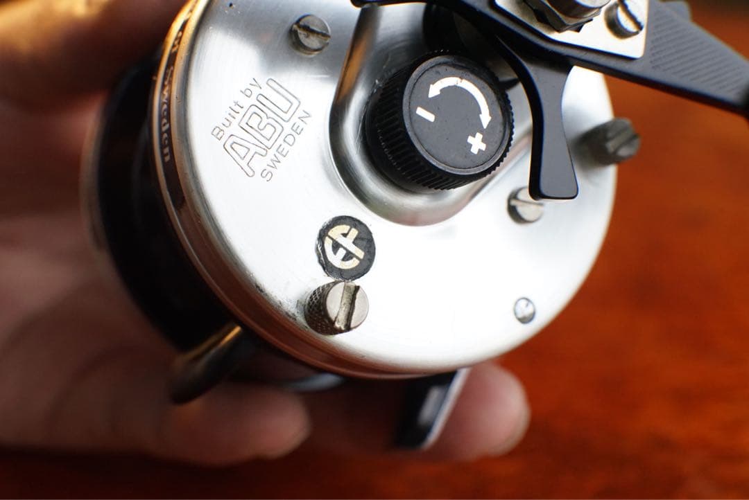 ABU アンバサダー 4600CB メンテ済 フレーム修正済 - メルカリ