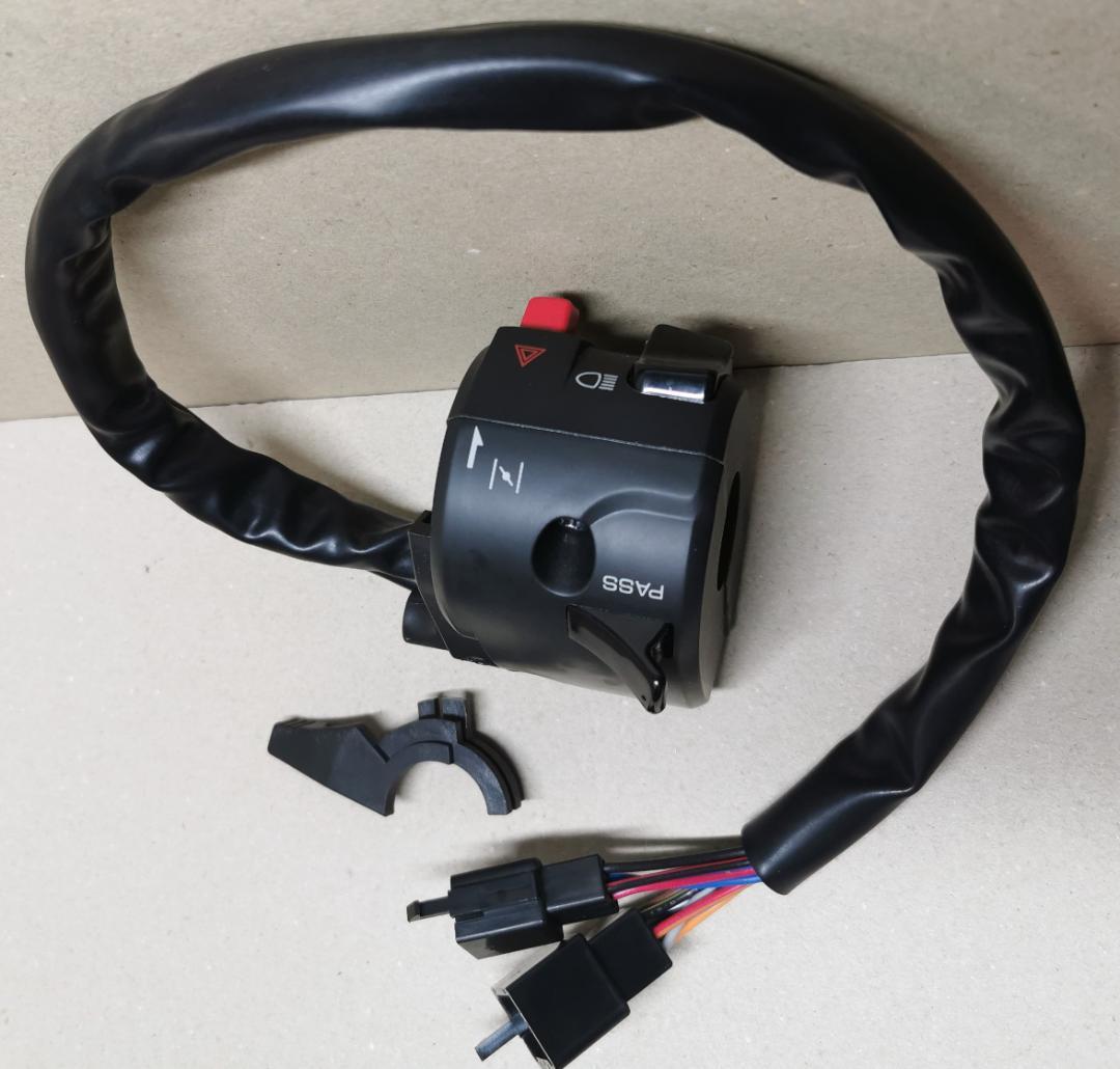 *新品*ゼファー400χ(1996～1998年式)用　純正左スイッチ(チョーク付