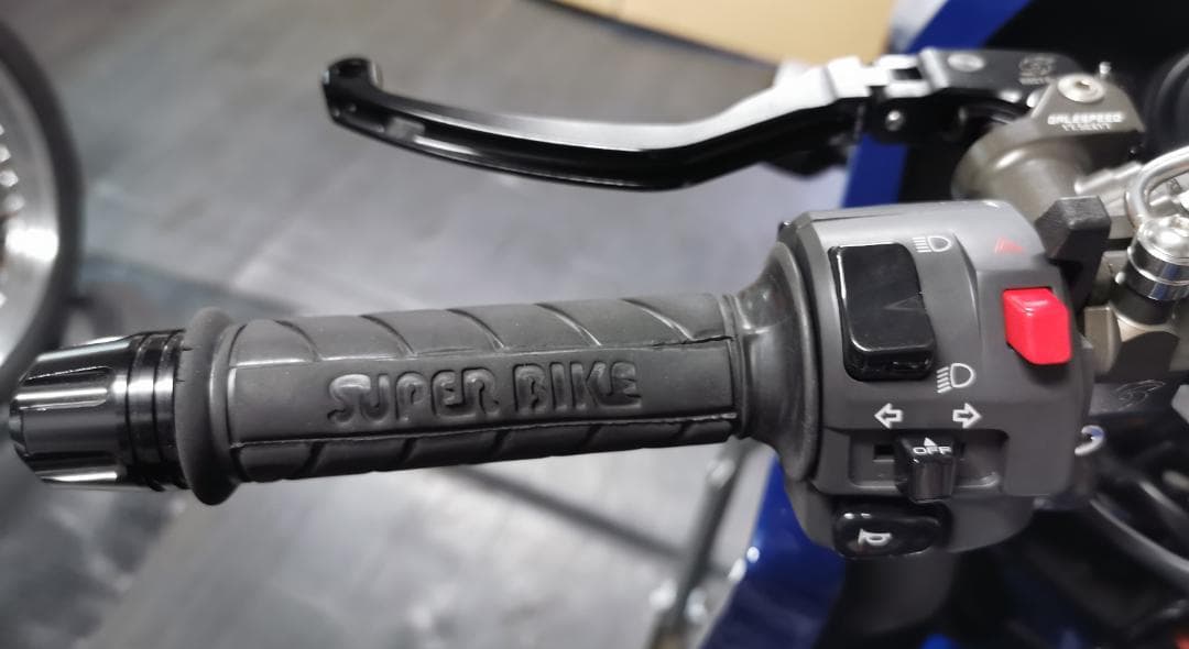 *新品*ゼファー400χ(1996～1998年式)用　純正左スイッチ(チョーク付