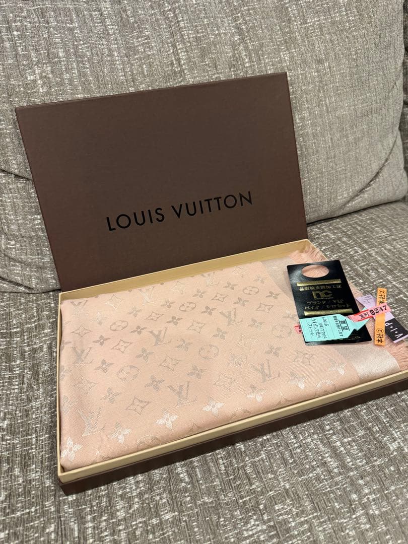 LOUIS VUITTON ショール・モノグラム Ｍ72046 ローズ