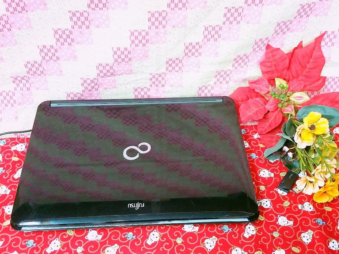 極上品！美品！テレワーク可能！富士通！新型Win11搭載！動画編集
画編集