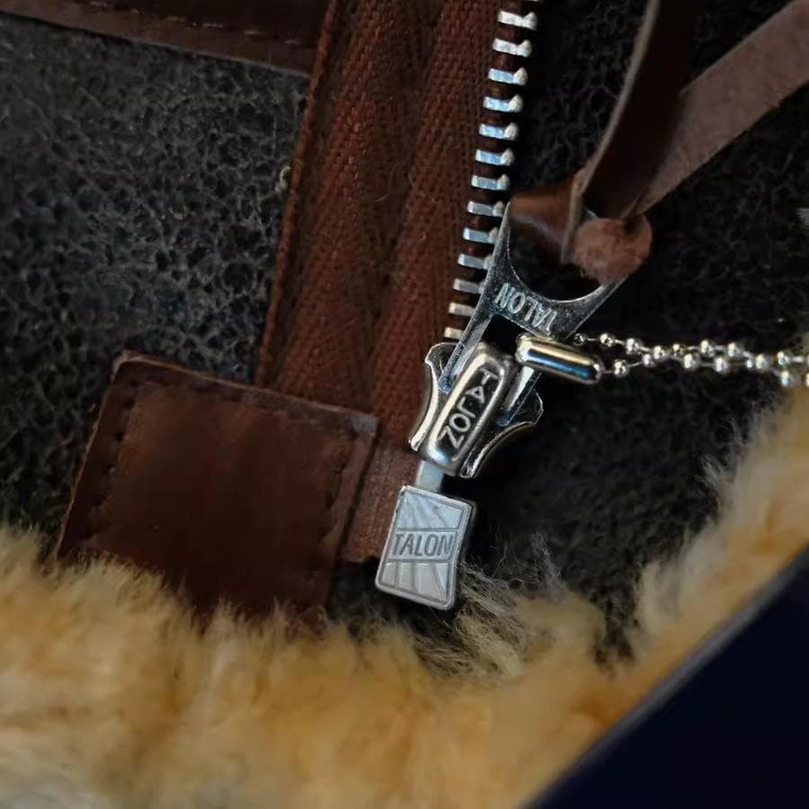 TOYSMcCOY B-3ツートンカラーアメリカ空軍ウィンターフライトジャケット