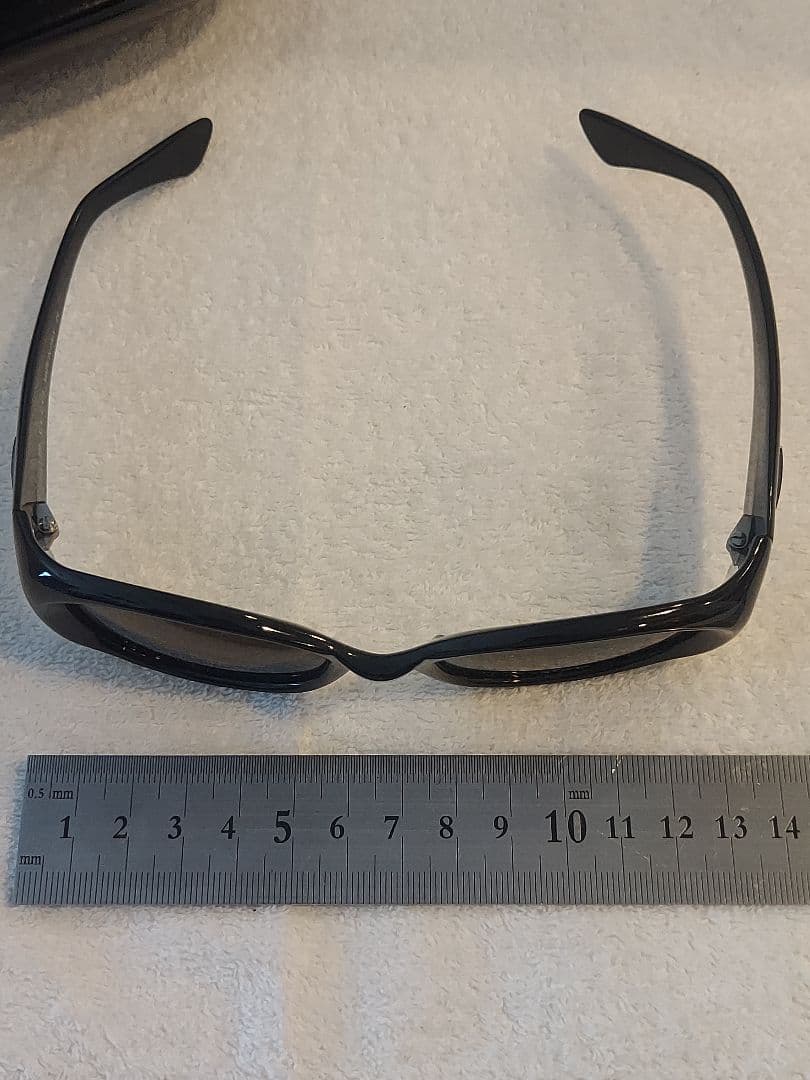 トラ　GUCCI　サイドロゴ　サングラス　ブラック　GG2432/S