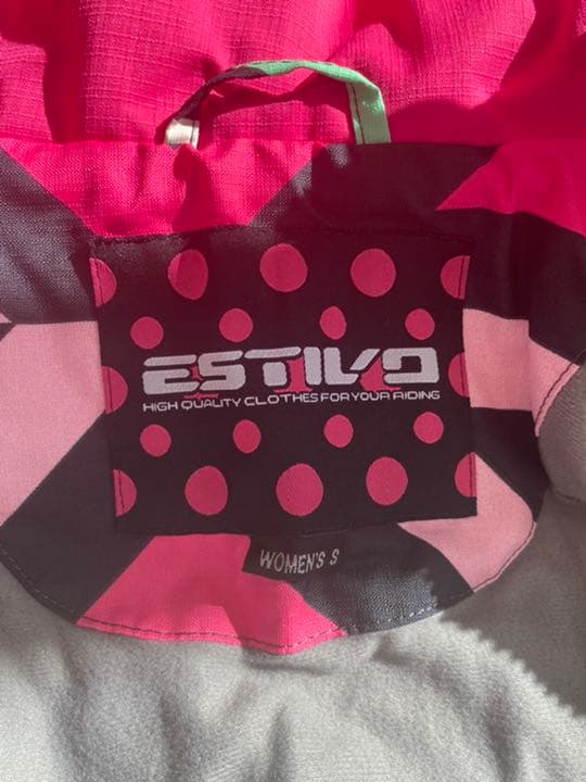 エスティボ　スノーボードウェア上下セット