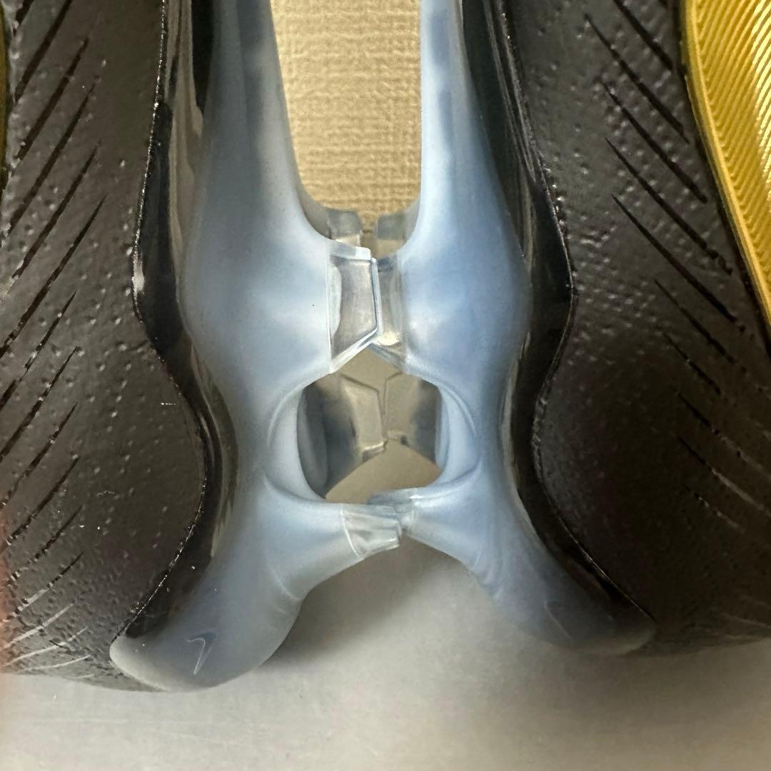 【新品】 ナイキ ファントム GX 2 エリート FG 24.5