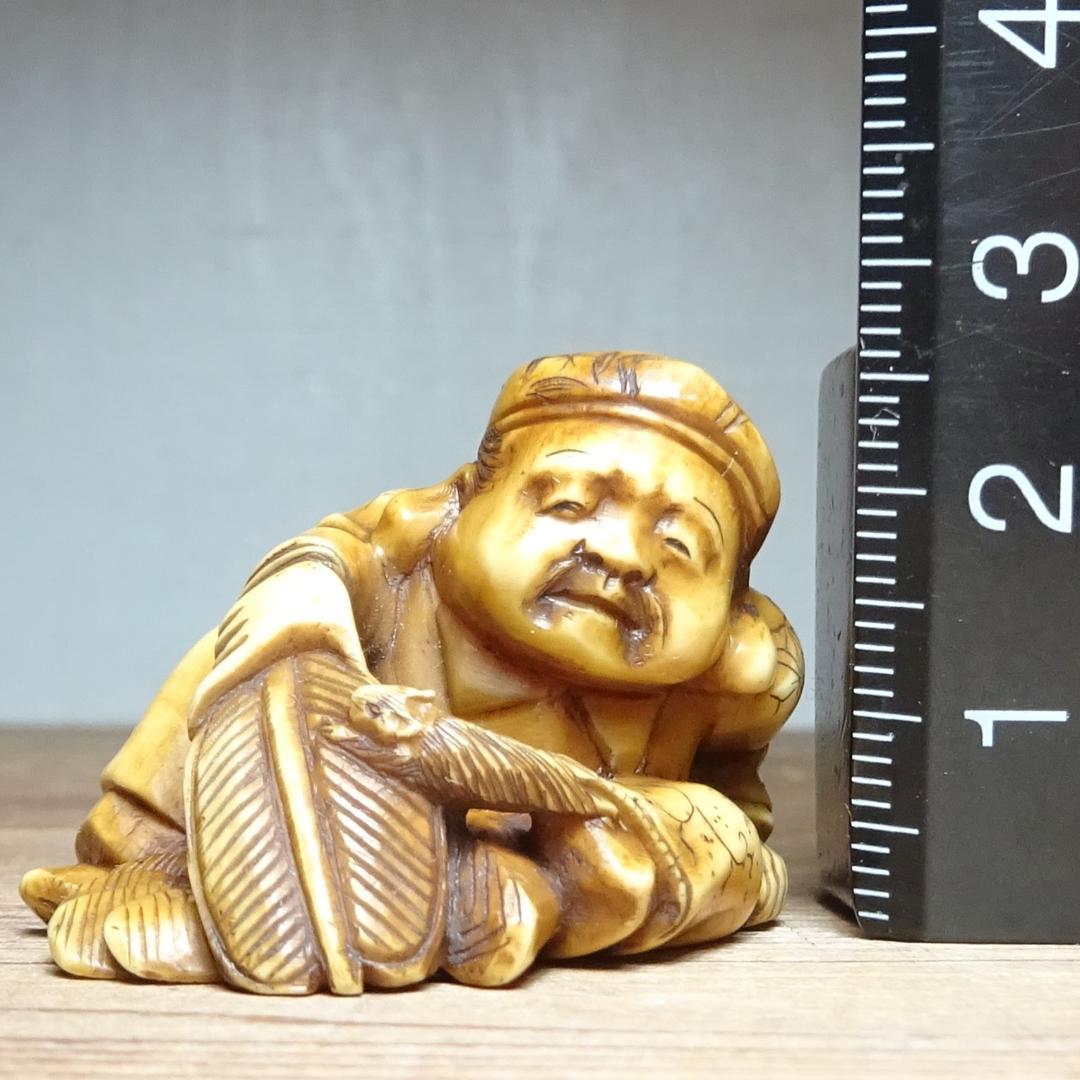 d*7様 根付 大黒様と鼠 ネズミ 時代 提げ物 煙草入れ 玉 文 ？